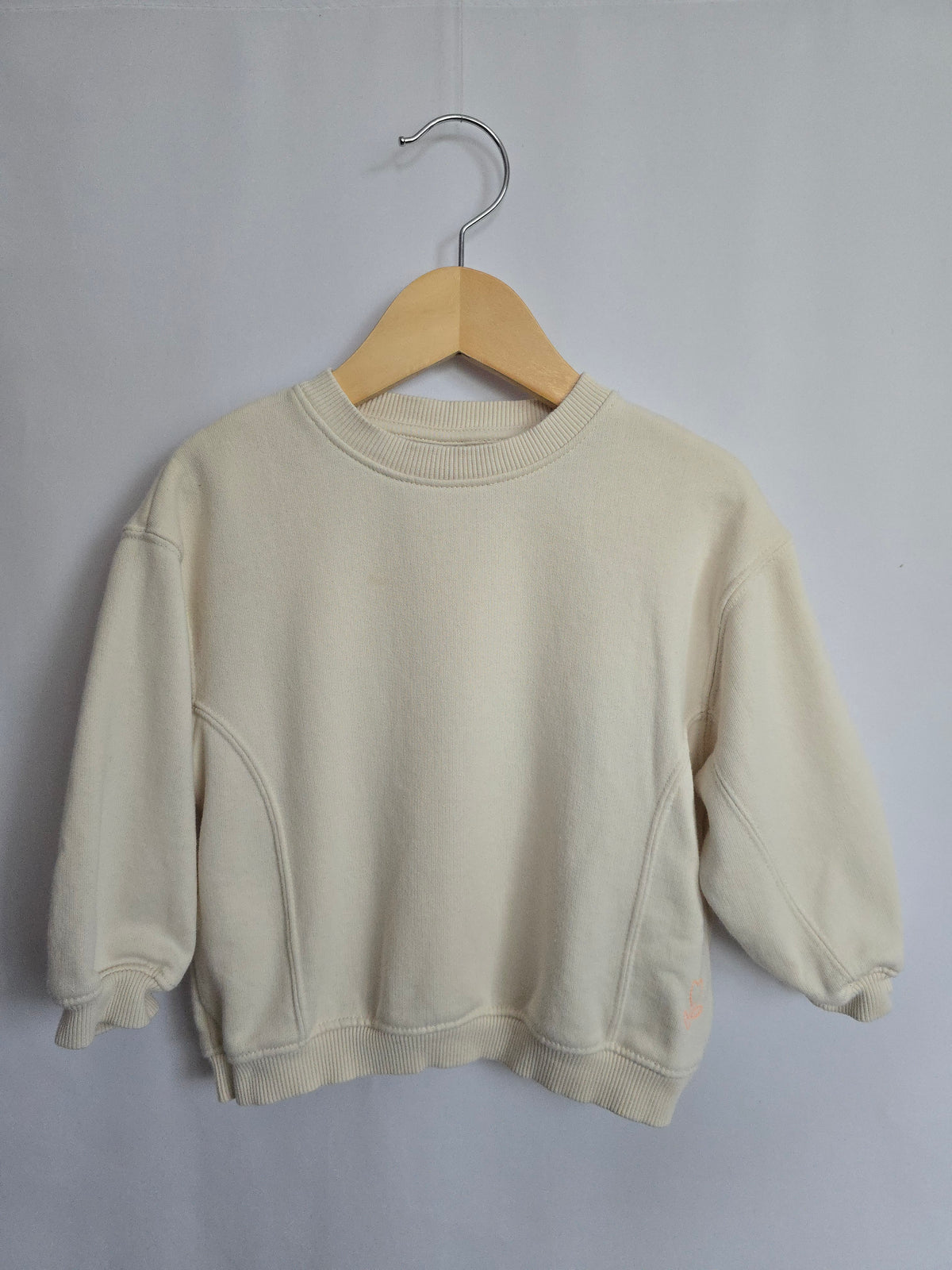 Zara Cream Oversized Crewneck • 2 years
