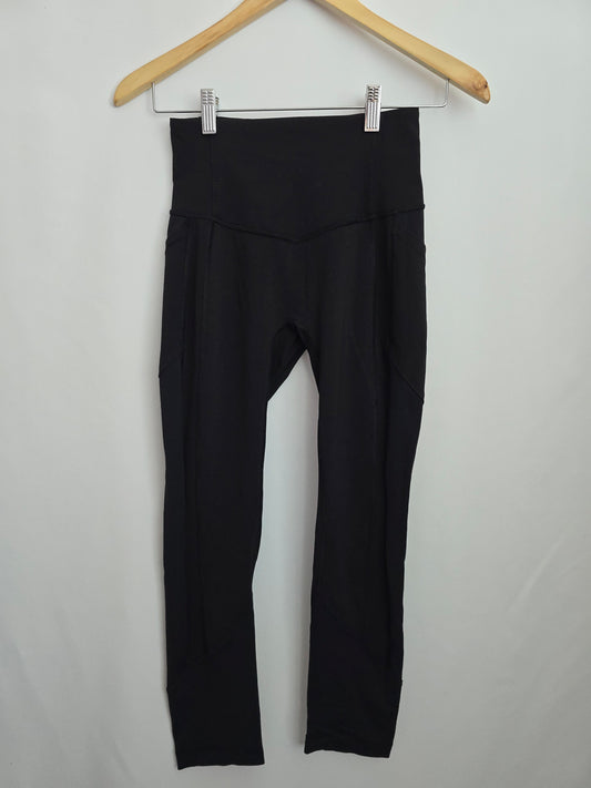 Lululemon Black Leggings with Side Pocket • Small 4