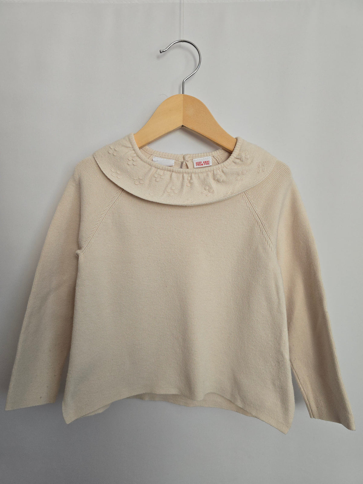 Zara Soft Knit Cream Peter Pan Collar Sweater • 4-5 years