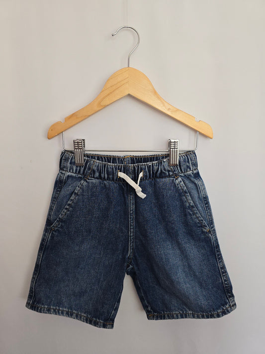 H&M Medium Wash Denim Shorts • 3-4 years