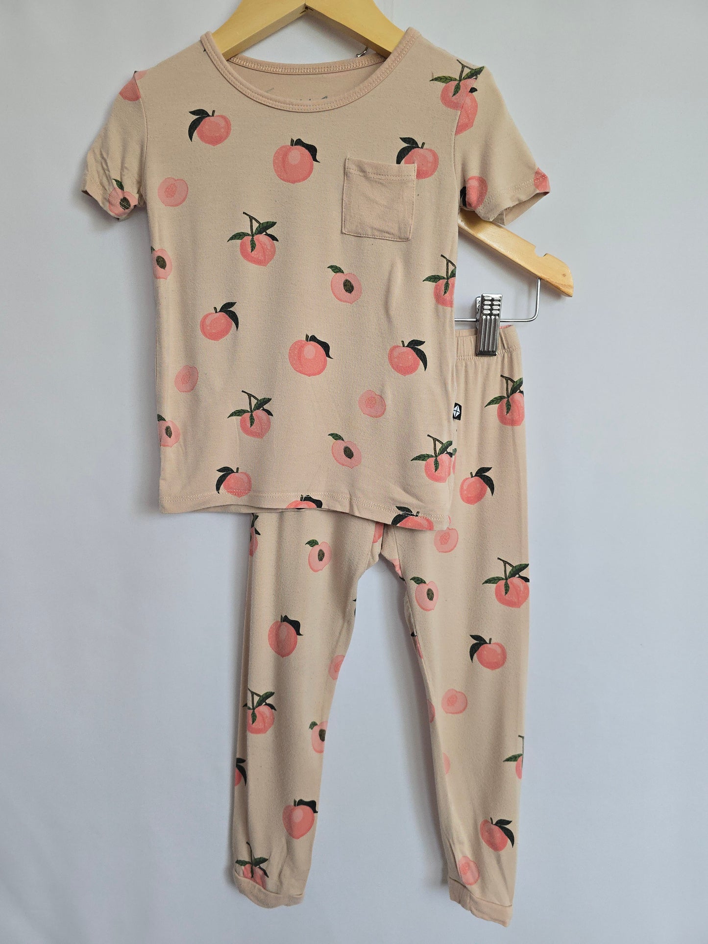 PLAY Kyte Peaches Pajama Set • 3 years