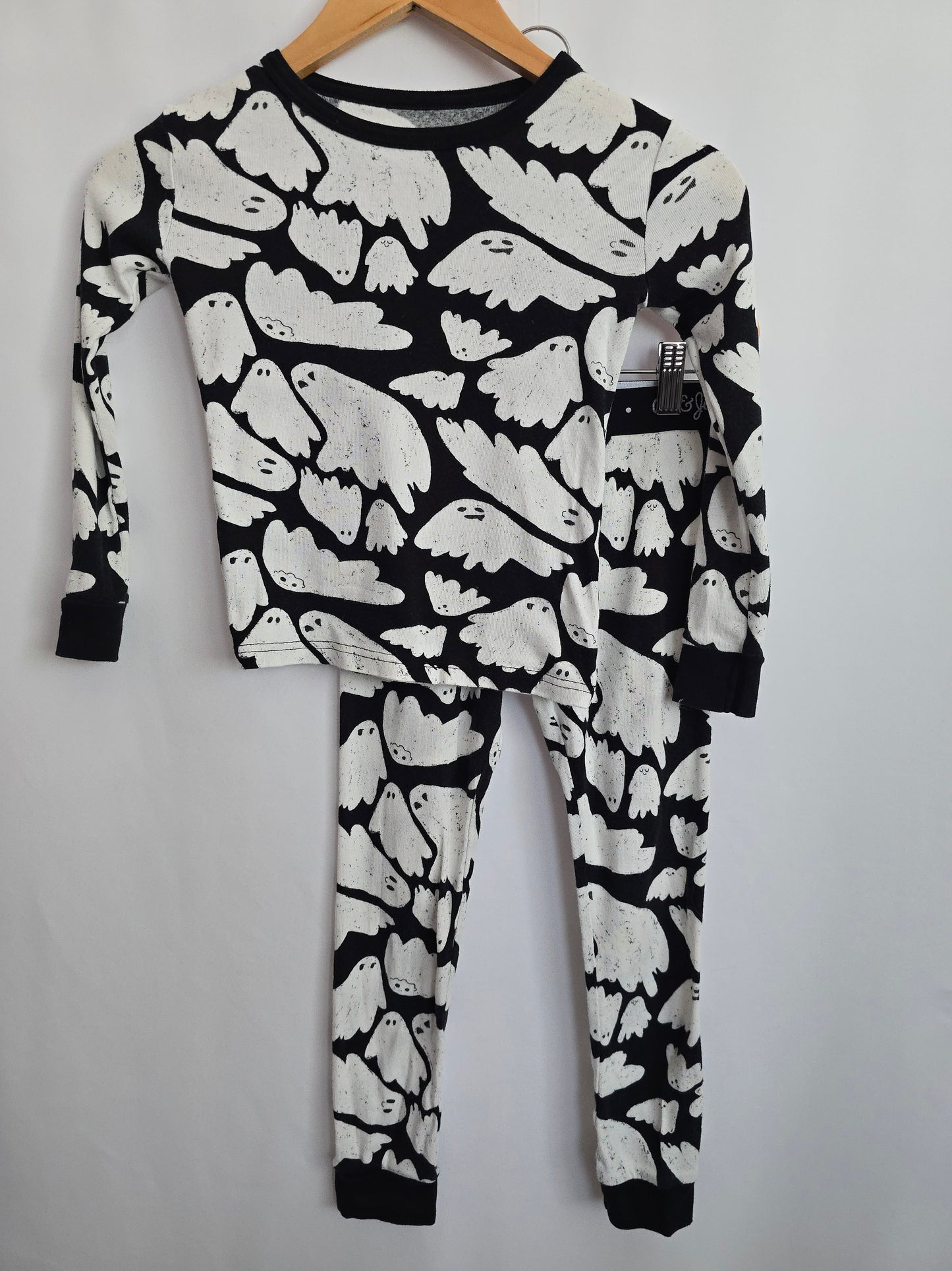 Cat & Jack Ghost Pajama Set • 6 years