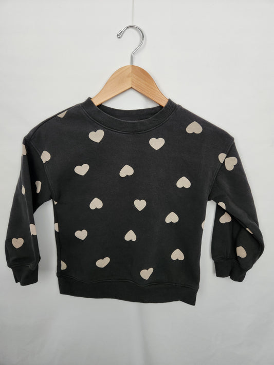 H&M Hearts Crewneck • 4-6 years