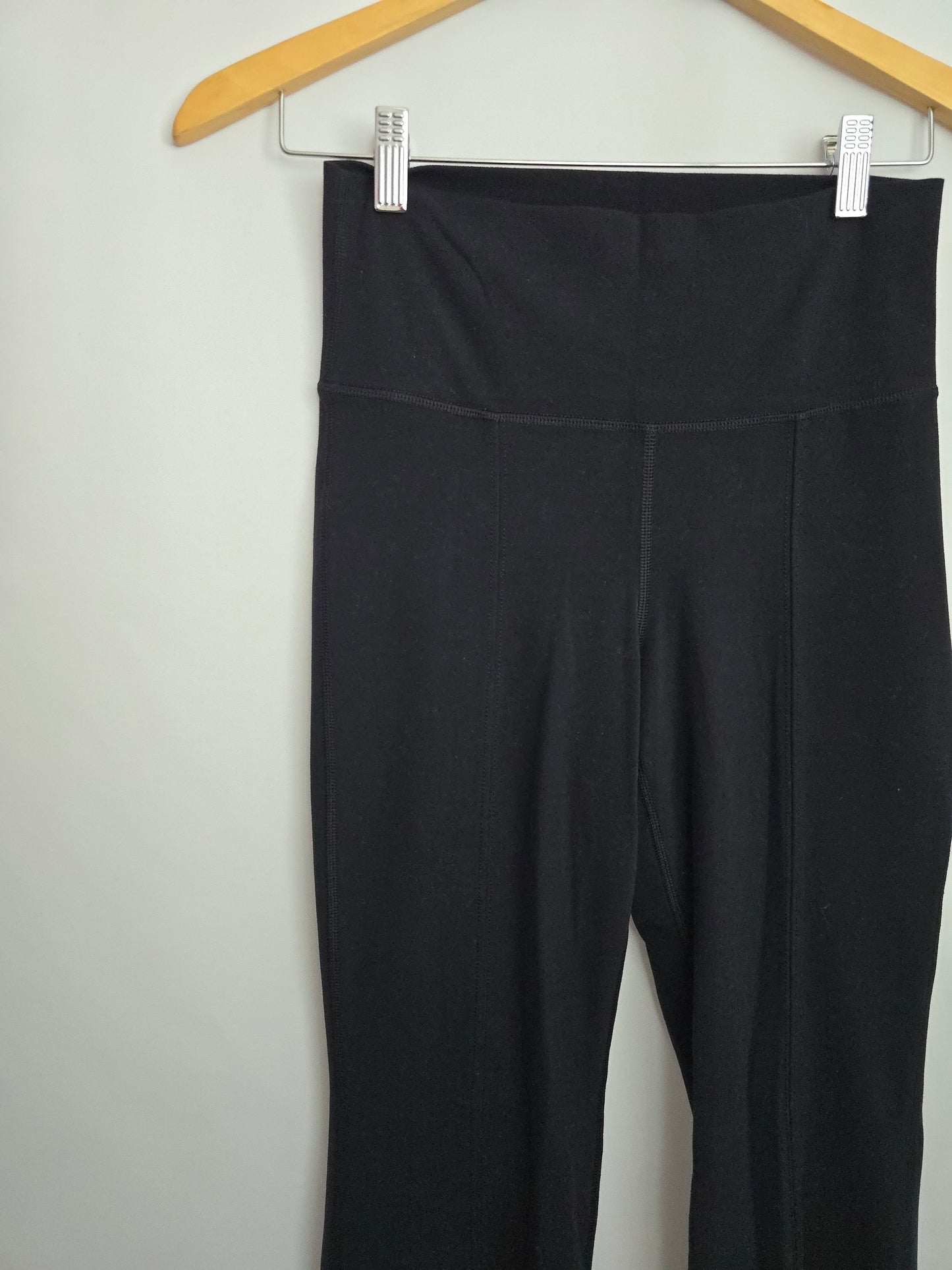 TNAction Black Flares • Medium