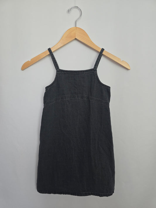 Old Navy Spaghetti Strap Dress • 6-7 years