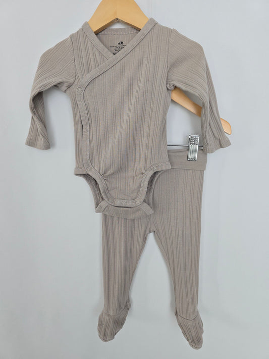 H&M Taupe Organic Cotton Ribbed Layette Set • 4-6 months