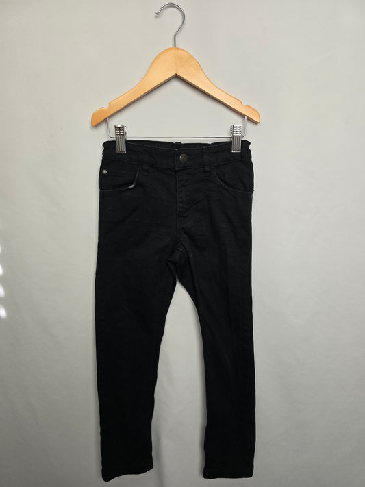 H&M Black Skinny Jeans • 5-6 years
