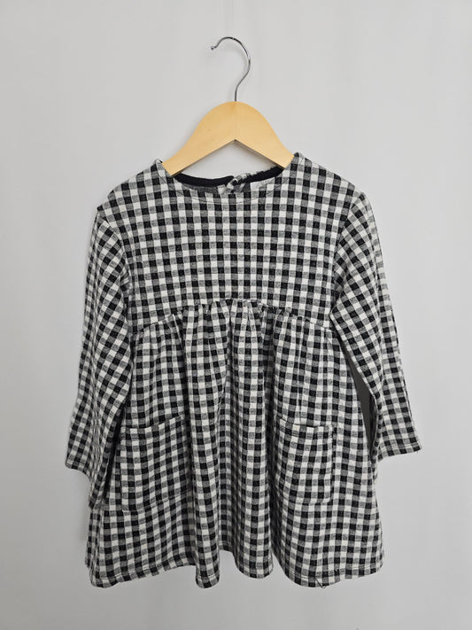 Zara Black Gingham Pocket Dress • 3-4 years