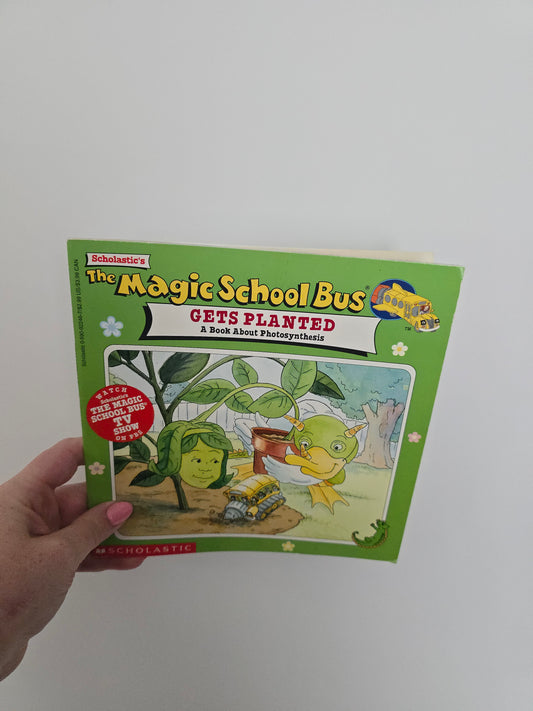 The Magic School Bus Gets Planted • Softcover Book
