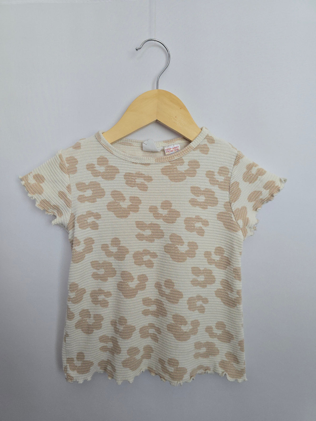 Zara Waffle Tan Flower Lettuce Hem Tee • 3-4 years