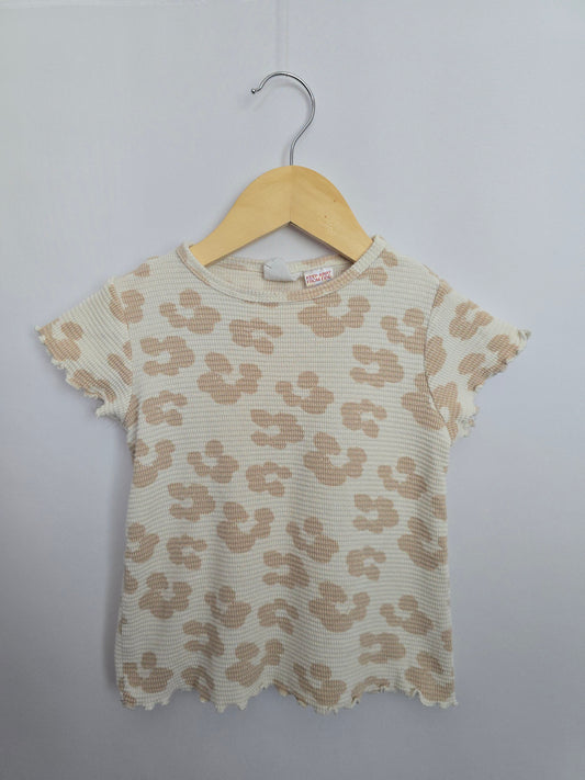 Zara Waffle Tan Flower Lettuce Hem Tee • 3-4 years