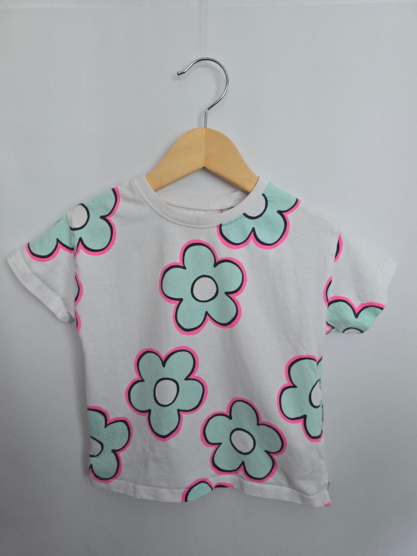 PLAY Zara Blue Daisy Tee • 4 years