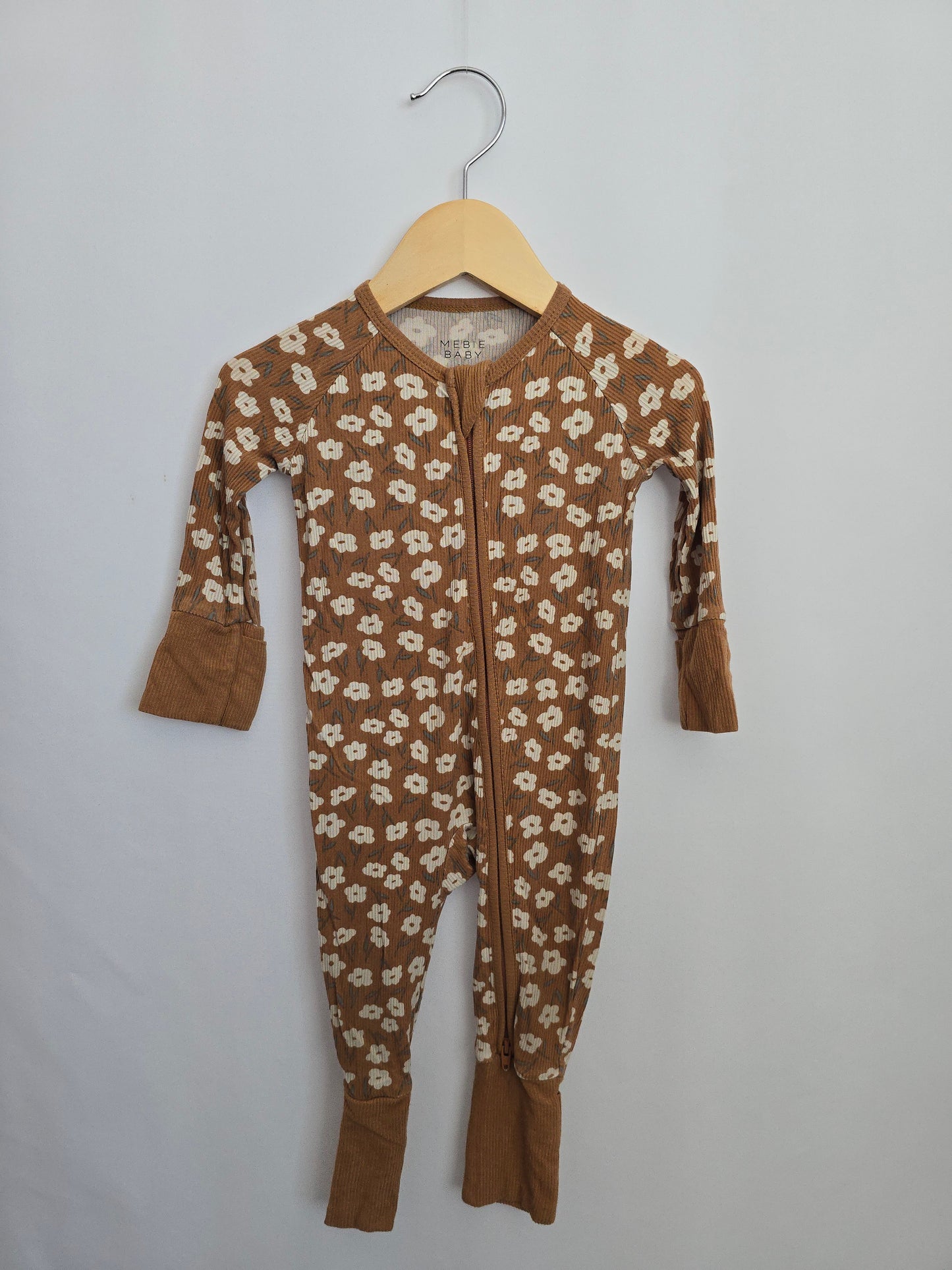 Mebie Baby Ribbed Camel Daisy Zip Romper • 3-6 months