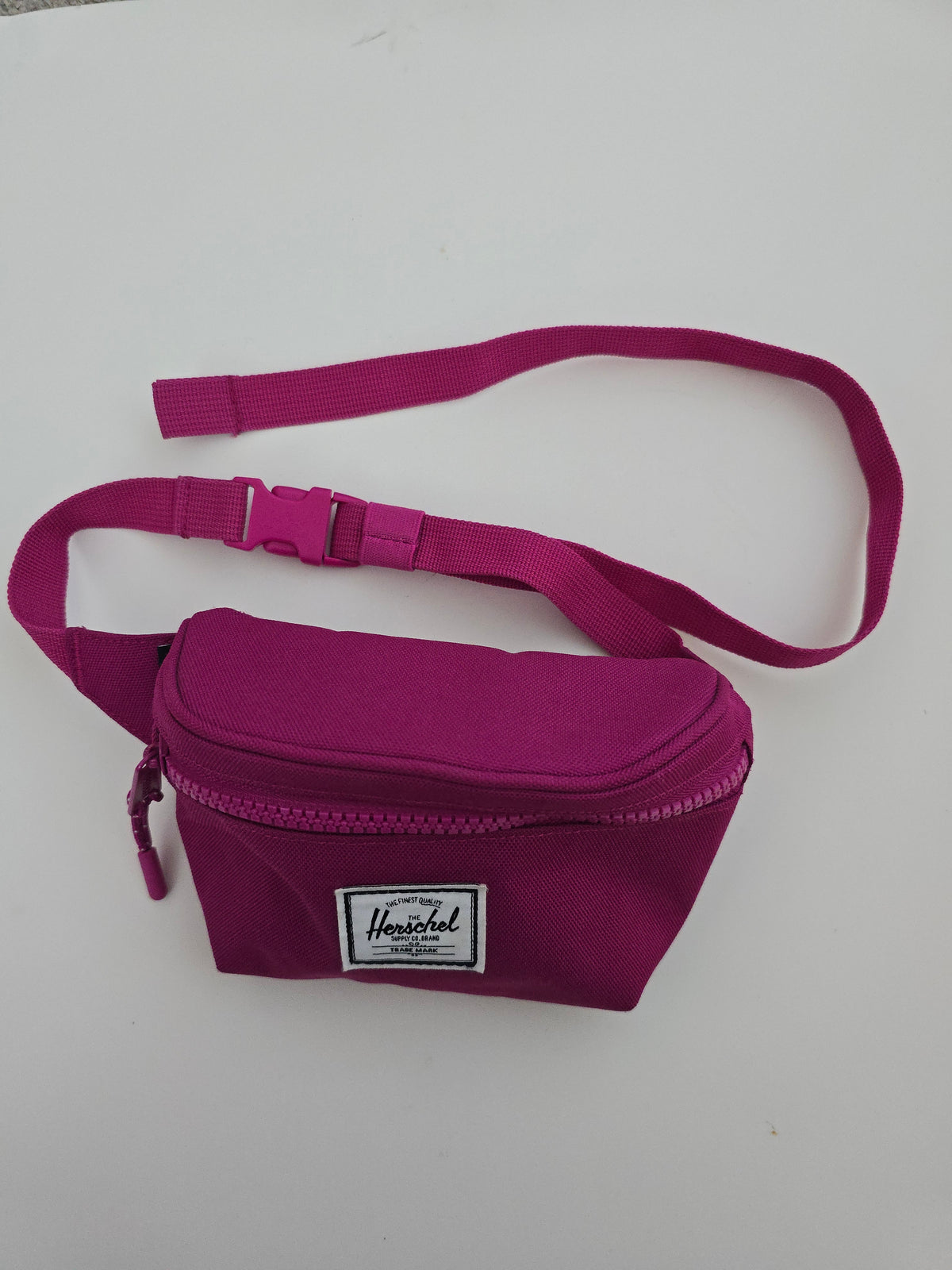 Hershel Kids Belt Bag Magenta