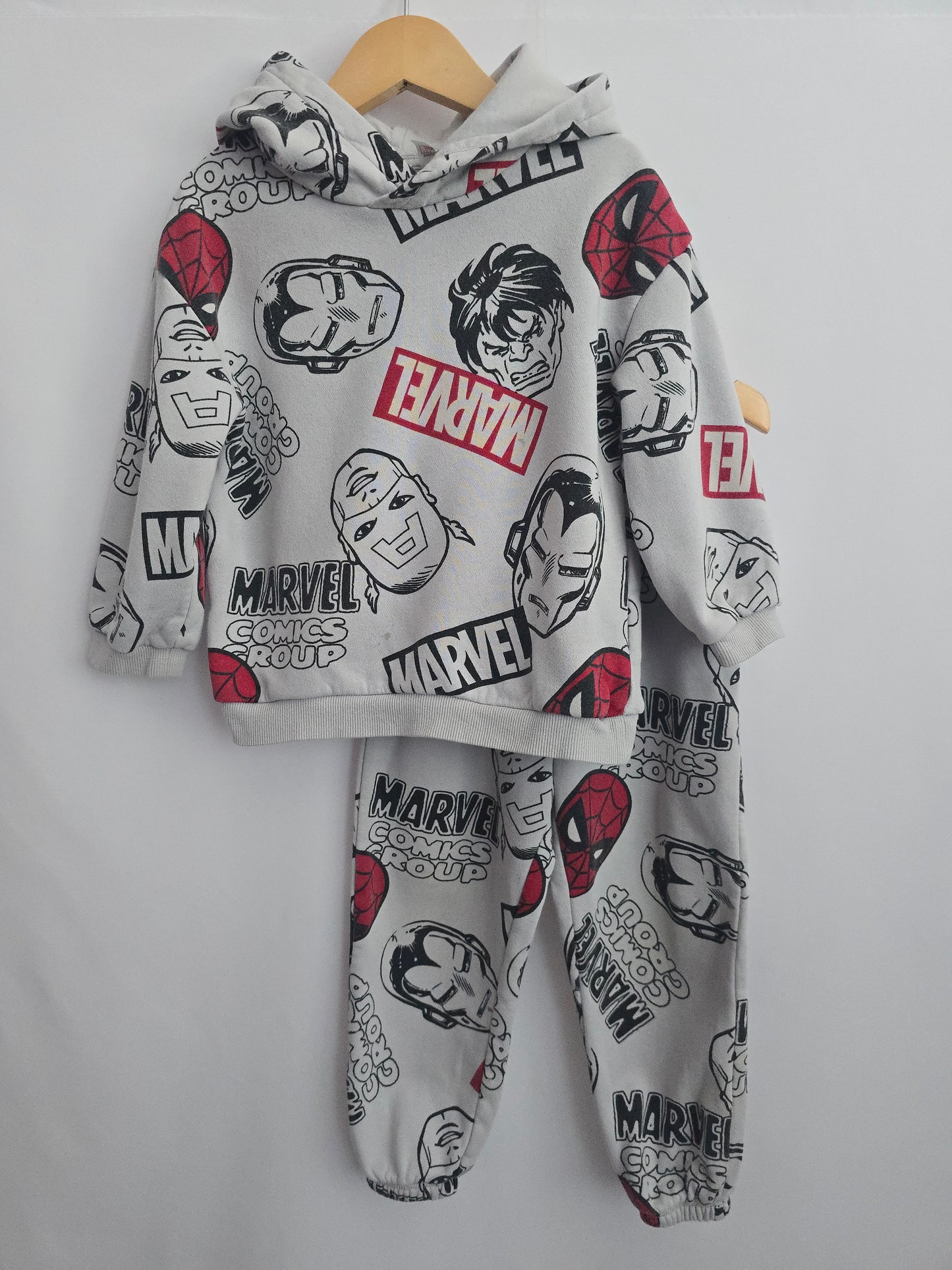 PLAY H&M Marvel Set • 2-3 years