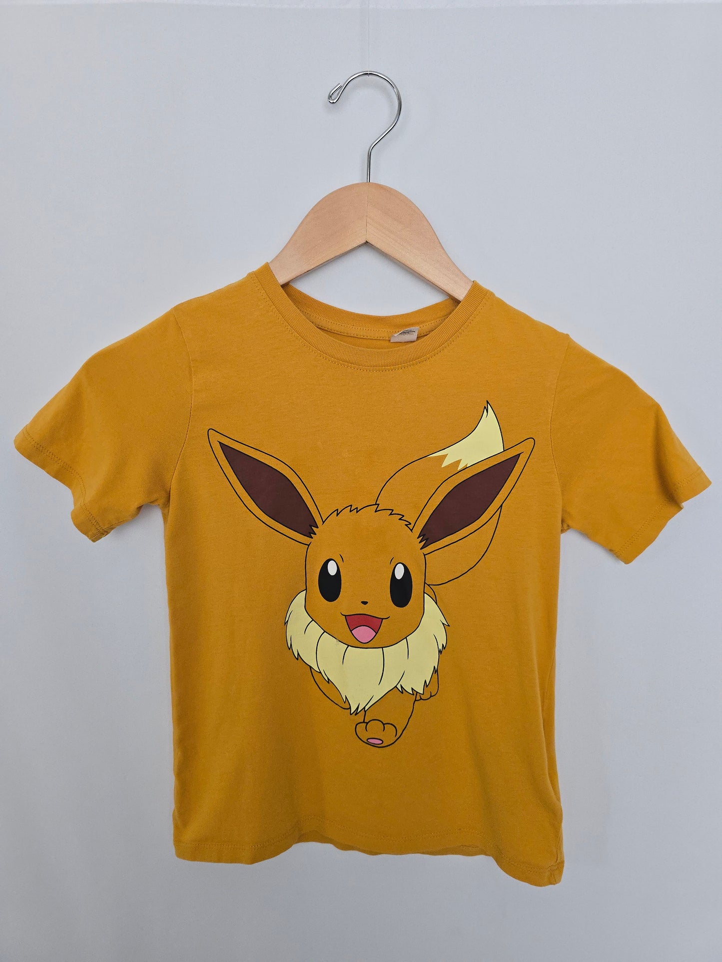 H&M Eevee Tee • 6-8 years