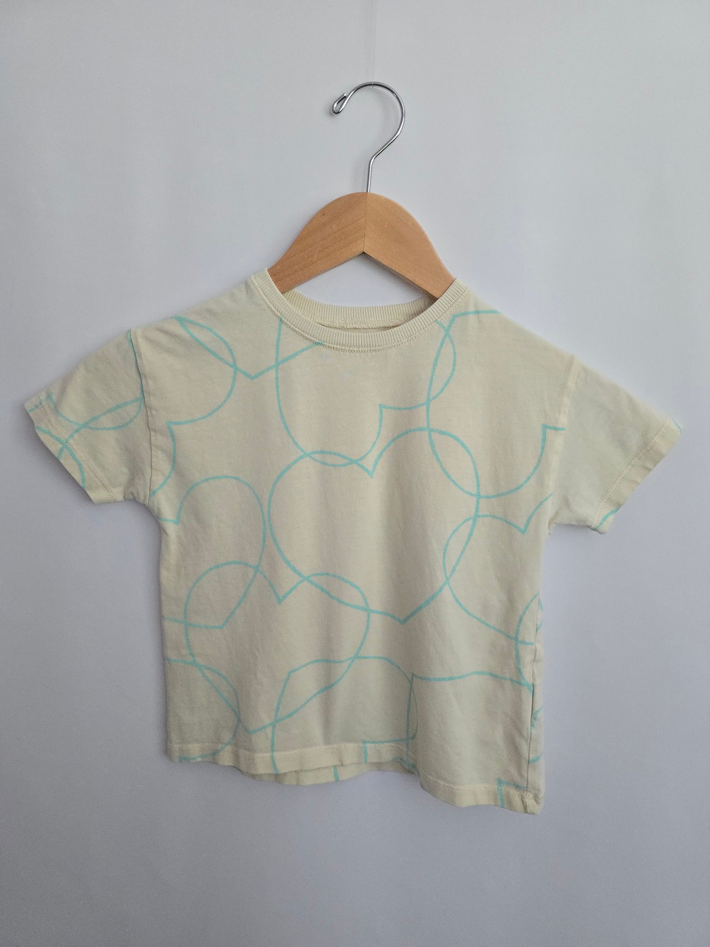 Zara Cream/Teal Hearts Tee • 5 years
