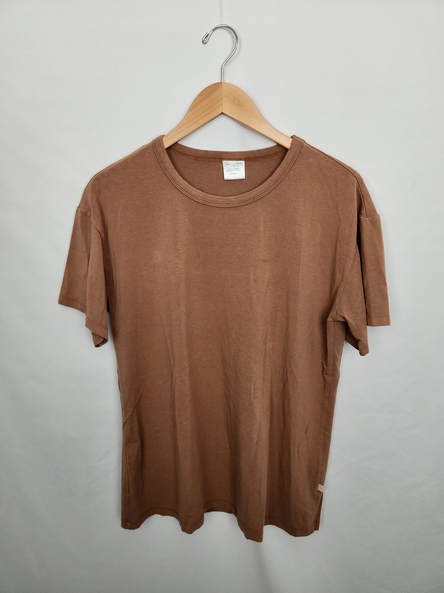 Jax & Lennon Driftwood Basic Tee • Small