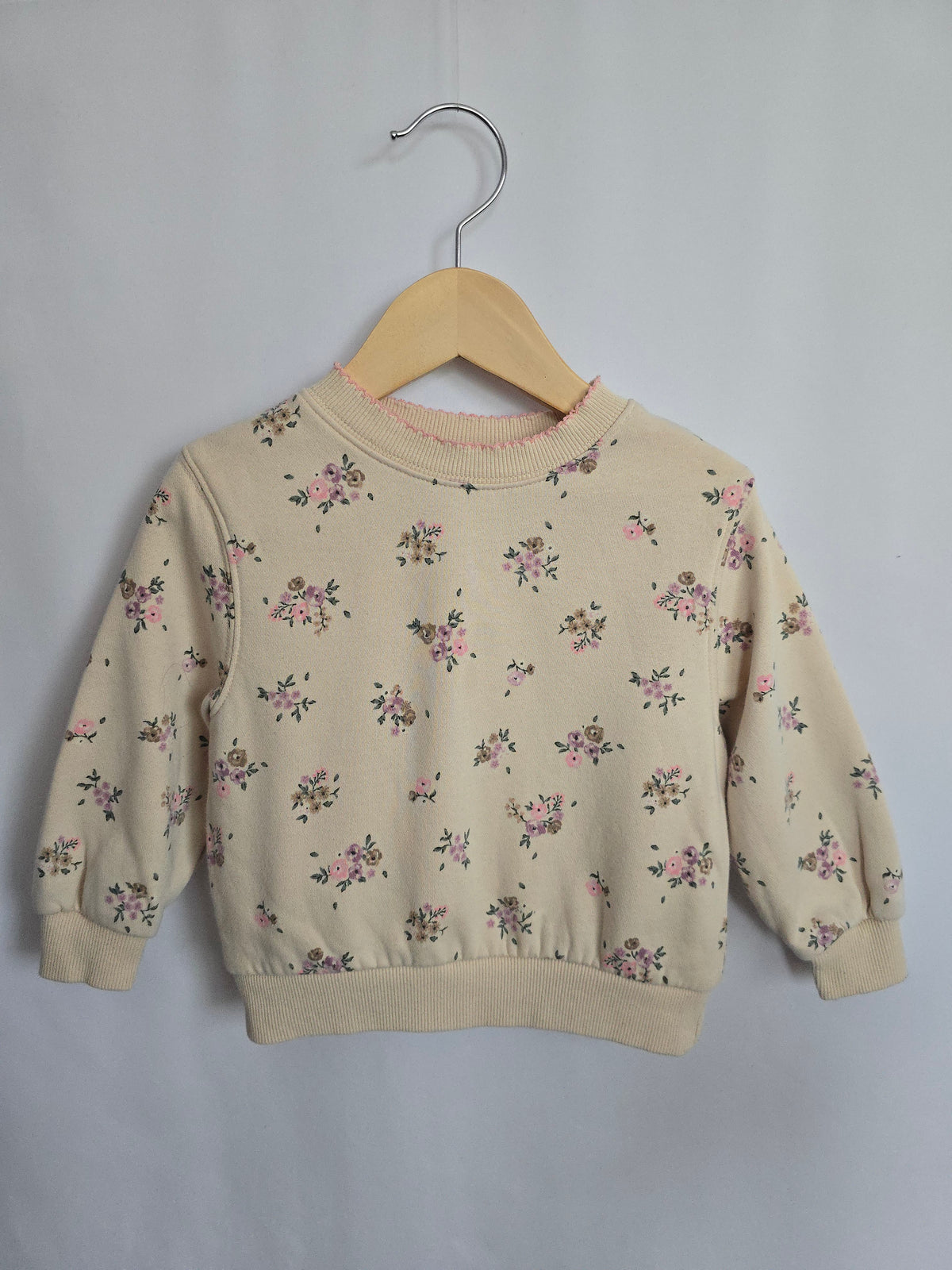 H&M Dainty Floral Fancy Crewneck • 18-24 months