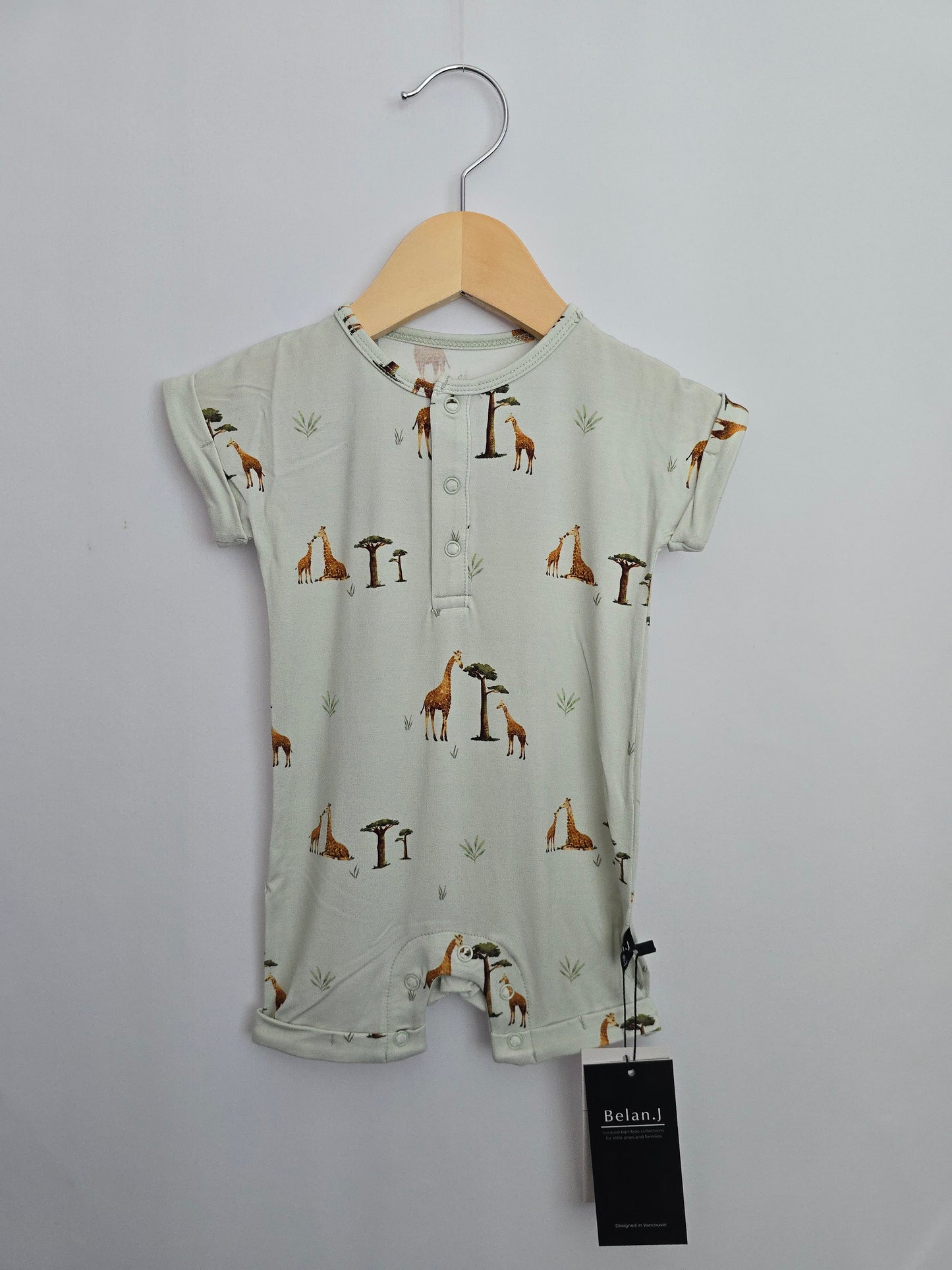 NEW Belan J Giraffe Shorty Romper • 3-6 months