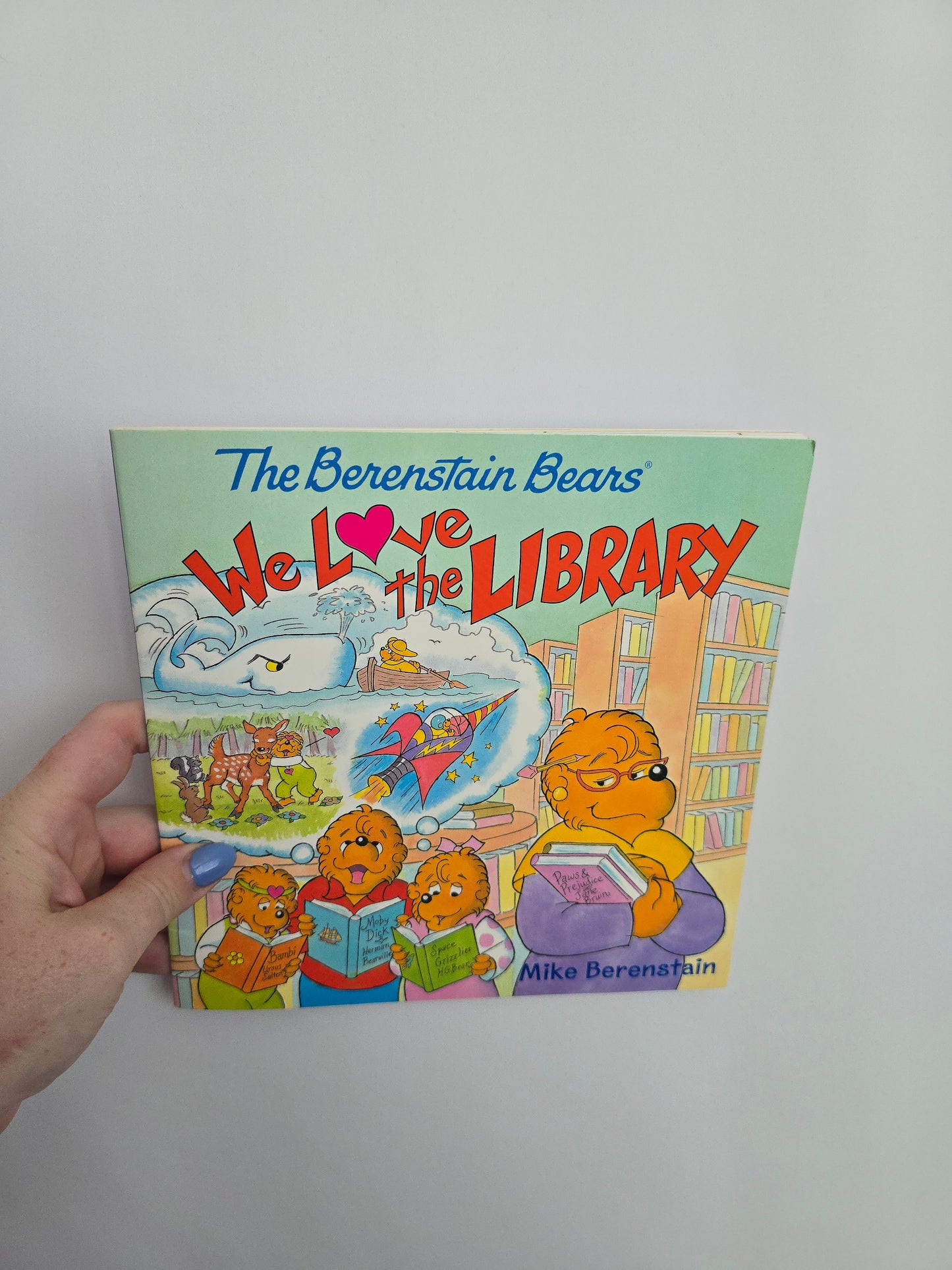The Berenstain Bears We Love The Library • Softcover Book