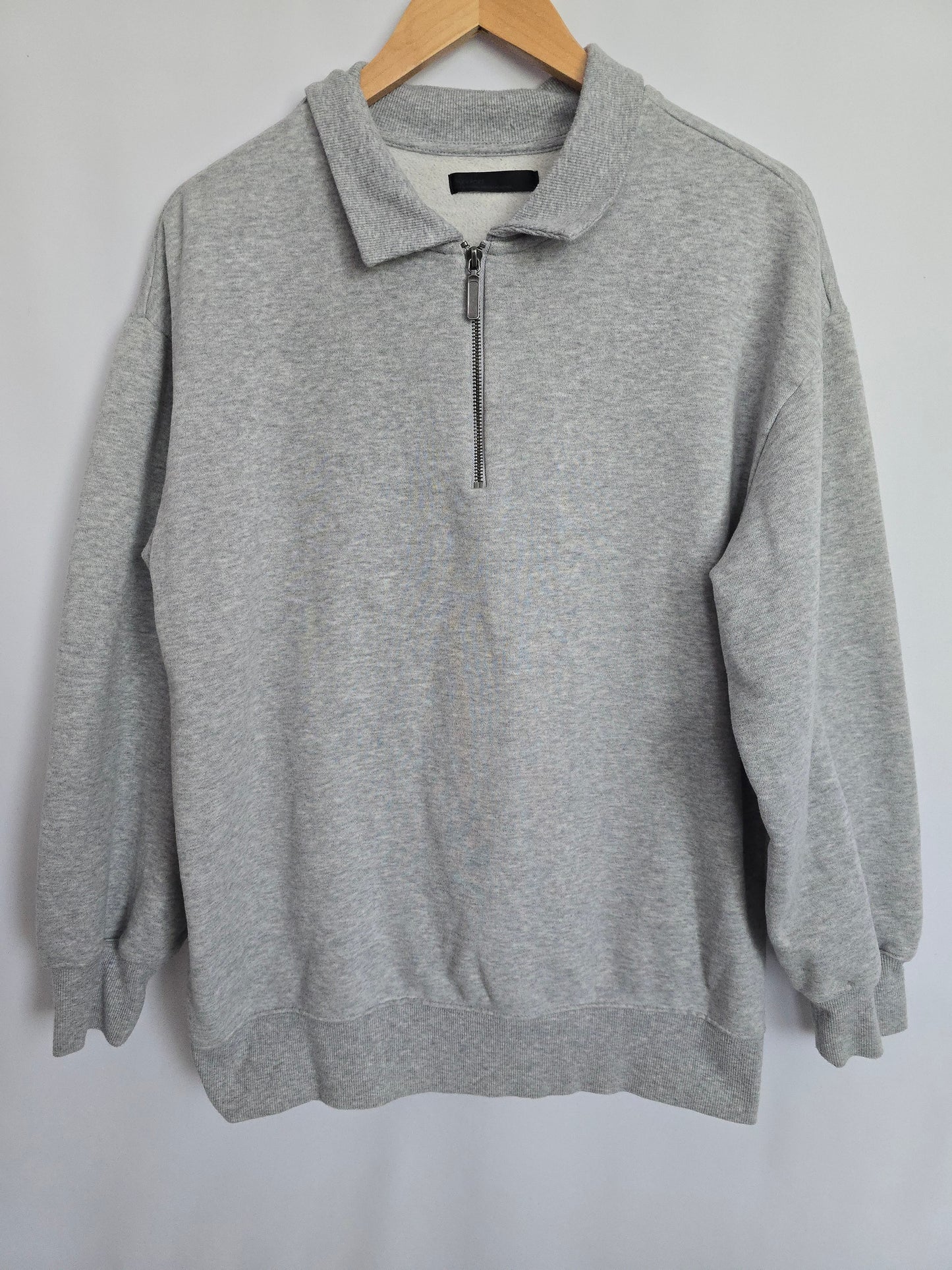 Oak & Fort Grey 1/4 Zip Sweater • Medium