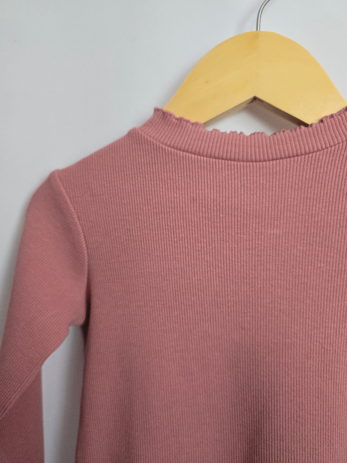 Zara Rosie Lettuce Hem Mock Neck • 18-24 months