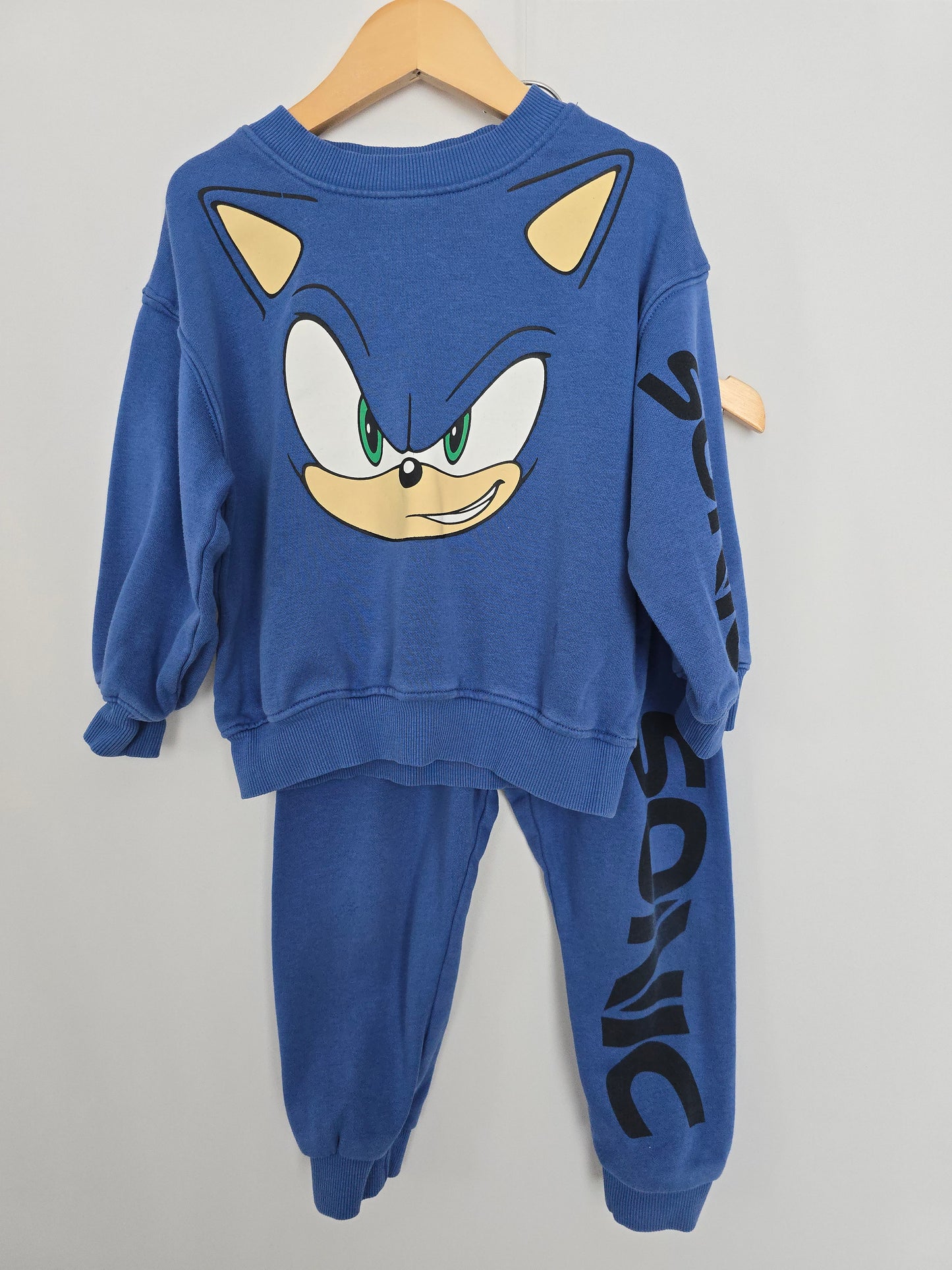 H&M Sonic Crew & Joggers *flaw* • 2-3 years